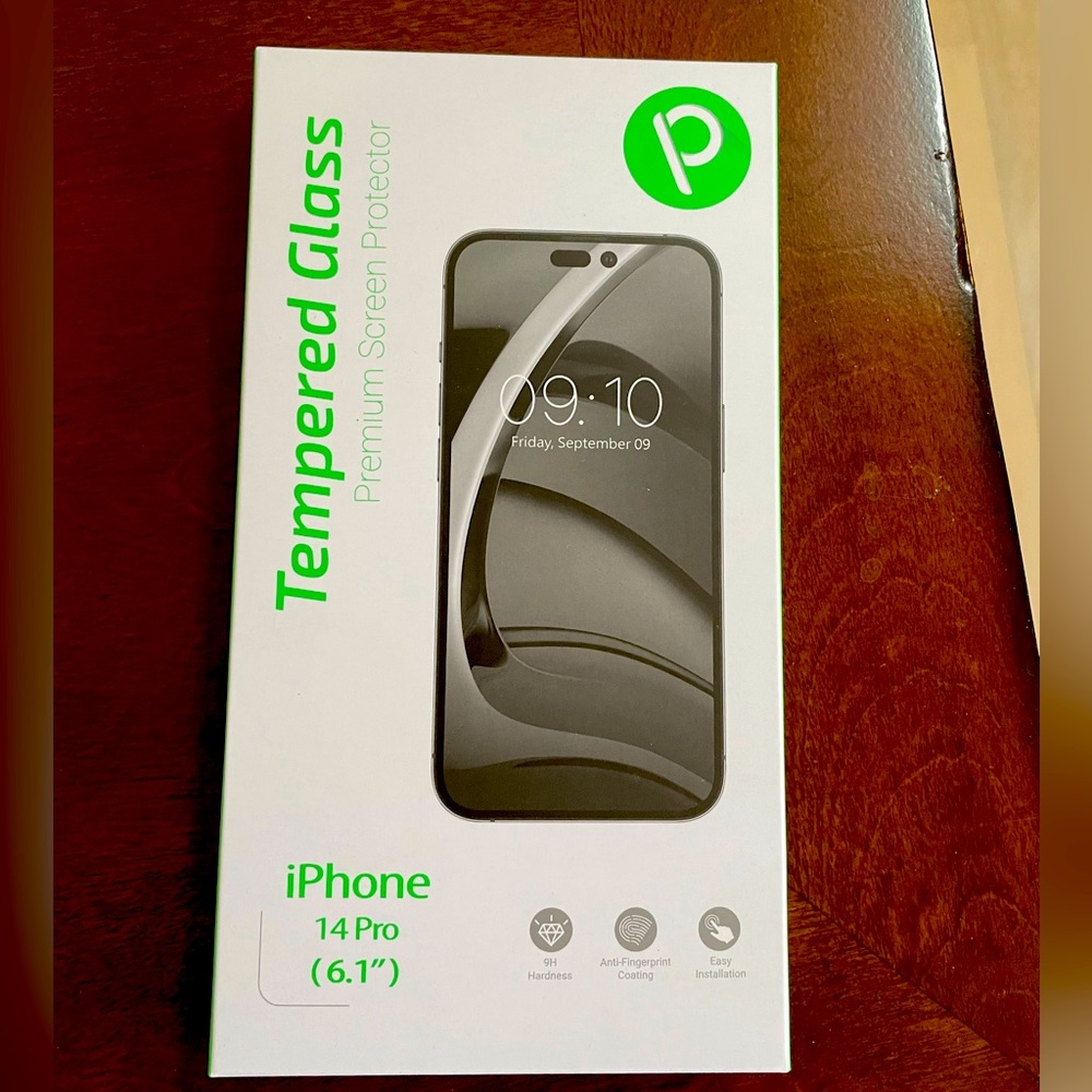 iPhone 14pro screen protector